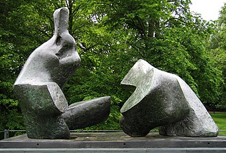 Two Piece Reclining Figure, No. 5 de Henry Moore