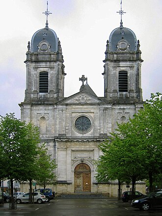 Fachada de la catedral de Dax