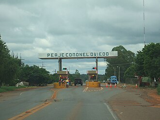 Estación de peaje situada en las inmediaciones de Coronel Oviedo