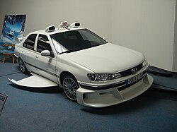 Vehículo Peugeot 406 utilizado en la saga cinematográfica Taxi.