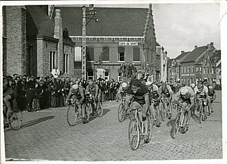Rik Van Steenbergen en la primera edición de 1945