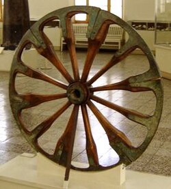 Rueda de carro hallada cerca de Susa