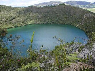 Laguna de Guatavita en Colombia, sitio histórico vinculado a la leyenda de El Dorado