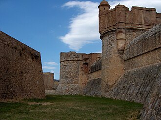 Fortaleza de Salces en el Rosellón