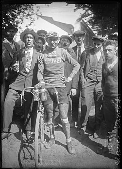 Retrato de época del ciclista Pé Verhaegen