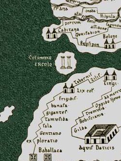 Detalle de las columnas en un mapa antiguo, la Tabula Peutingeriana