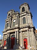 Fachada de la Catedral de Saint-Mammès