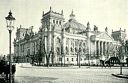 El Reichstag antes de la guerra con el domo original