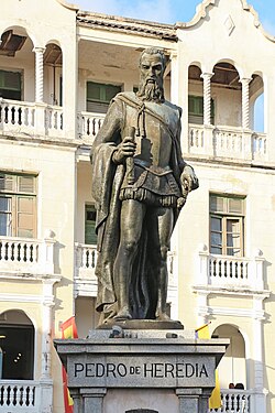 Monumento y estatua dedicada a Pedro de Heredia en Cartagena de Indias.
