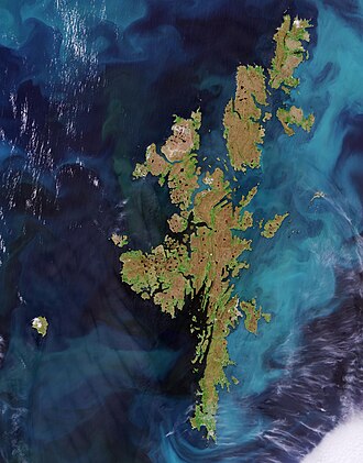 Paisaje costero de las islas Shetland