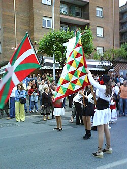 Uso de la bandera de Abadiano en actos festivos