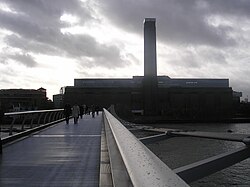 Tate Modern visto desde el puente del Milenio