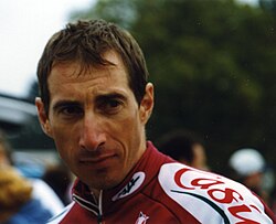 Retrato del ciclista suizo Rolf Järmann