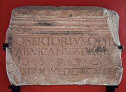 Inscripción epigráfica romana conservada en el Museo de Bellas Artes de Valencia