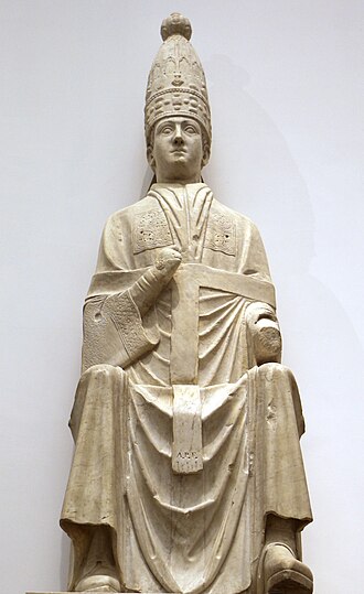 Estatua de Bonifacio VIII por Arnolfo di Cambio