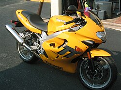 Triumph TT600