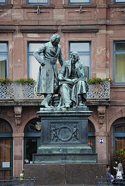 Monumento a los hermanos Grimm