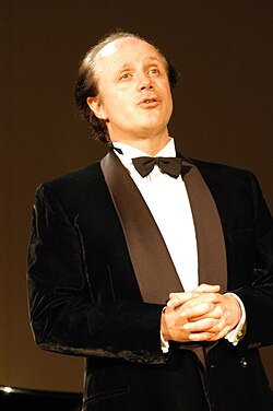 Jorge Chaminé en mayo de 2005 durante un Concierto para la Paz para la UNESCO.
