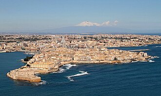 Vista aérea de Siracusa y su puerto en la actualidad