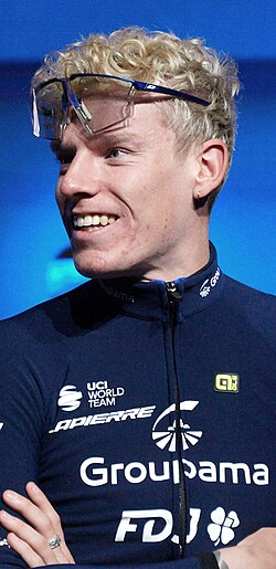 Retrato del ciclista Jake Stewart