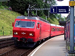 Tren en dirección hacia la estación de Zúrich