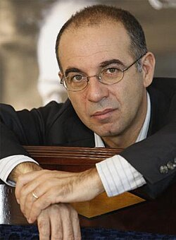 Retrato de Giuseppe Tornatore