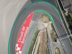 Curva 10 del circuito remodelada