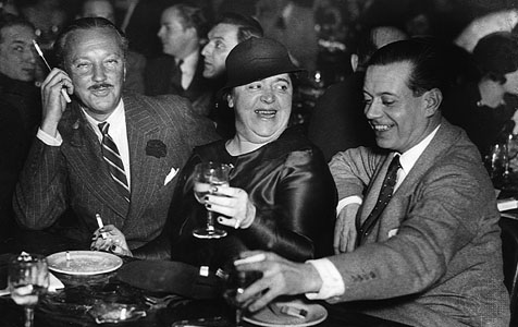 William Rhinelander Stewart, Elsa Maxwell y Cole Porter en 1934.