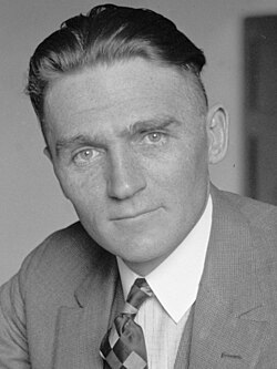 Retrato fotográfico del senador Gerald Nye