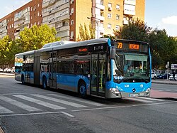 Autobús urbano articulado