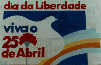 Mural conmemorativo de la revolución de los claveles