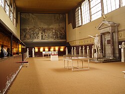 Sala del Juego de la Pelota con el cuadro expuesto