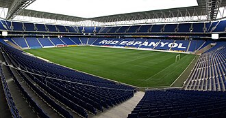 Fachada exterior y accesos del RCDE Stadium