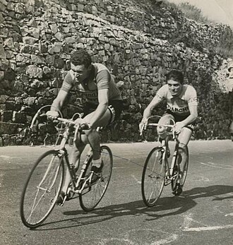Fotografía histórica relacionada con la competición ciclista Milán-San Remo 1953