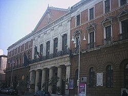 Teatro Piccinni en Bari