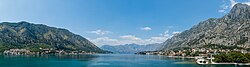Panorama general de la bahía de Kotor.