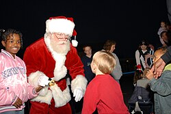 Papá Noel con niños