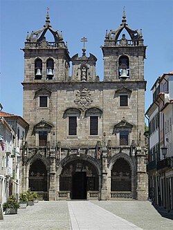 Estructura exterior de la Catedral de Braga
