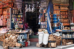 Puestos de artesanías en el Mercado de las Brujas