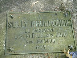 Tumba de Sully Prudhomme en el Cementerio de Père-Lachaise