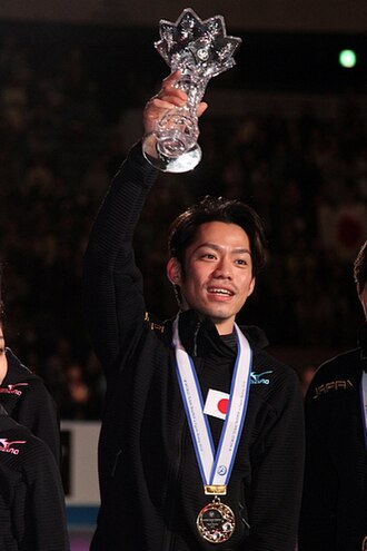 Daisuke Takahashi durante una competición en 2012
