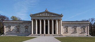Fachada principal de la Gliptoteca de Múnich