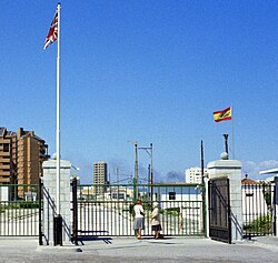 La verja entre España y la colonia de Gibraltar cerrada en 1977