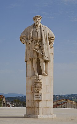 Estatua de Juan III en la Universidad de Coímbra