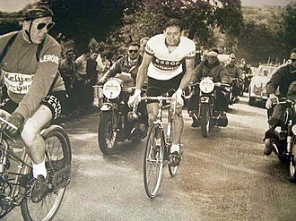 Fotografía histórica relacionada con la competición ciclista Burdeos-París