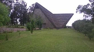 Capilla de la familia Soca diseñada por Antoni Bonet i Castellana