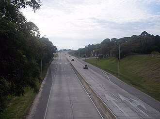 Fotografía panorámica representativa de la Ruta 1 en Uruguay