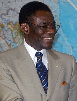 Retrato oficial del presidente Teodoro Obiang