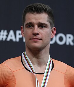 Theo Bos en una competición ciclista