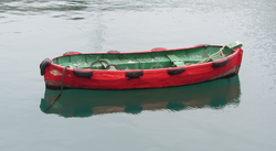 Barca en el puerto de Guetaria
